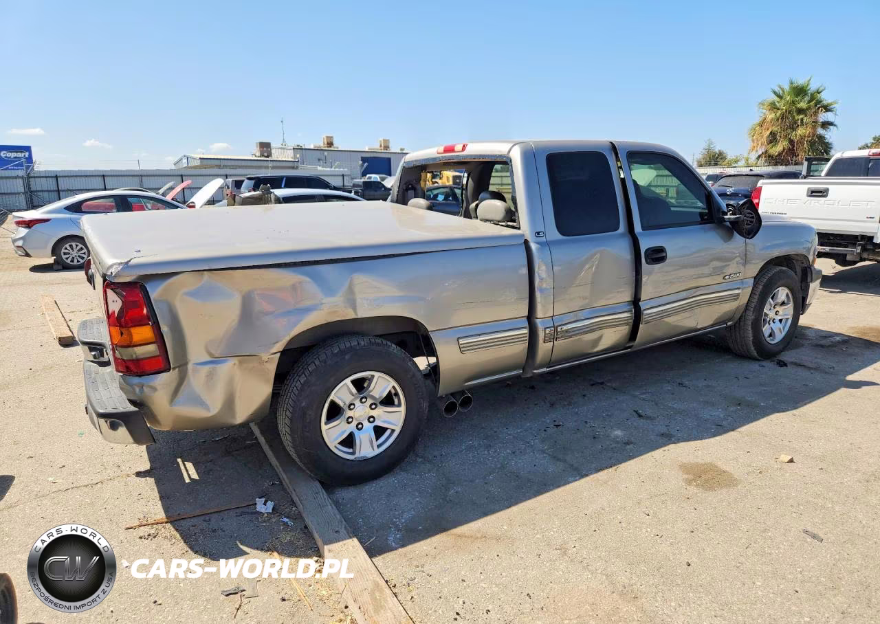 1999 Chevrolet Silverado C1500 VIN:2GCEC19T5X1181563 - 3