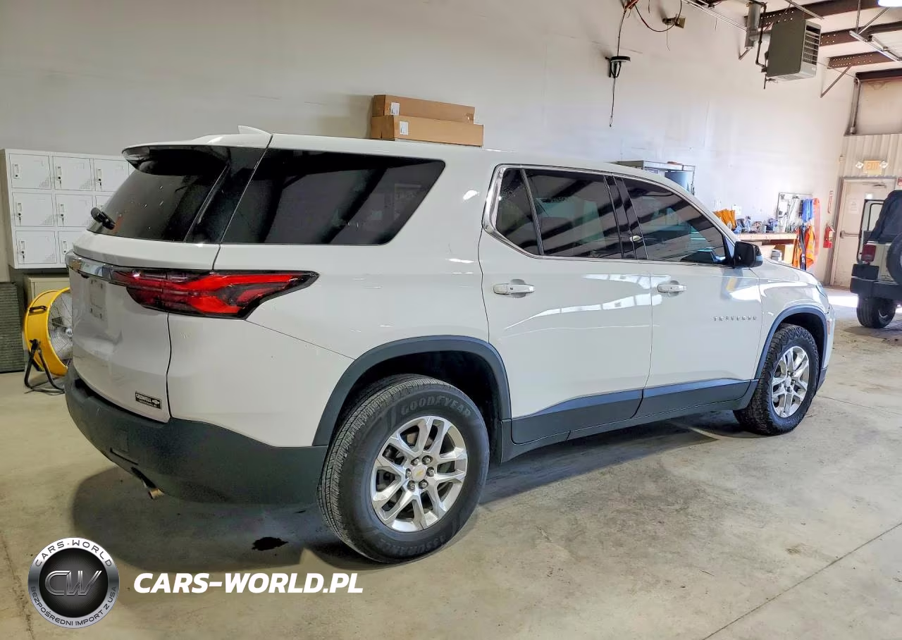 2022 Chevrolet Traverse Ls VIN:1GNEVFKW5NJ122518 - 3