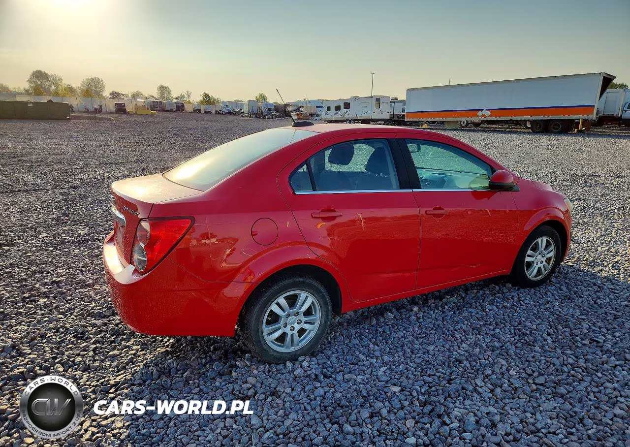 2015 Chevrolet Sonic Lt VIN:1G1JC5SH3F4114001 - 3