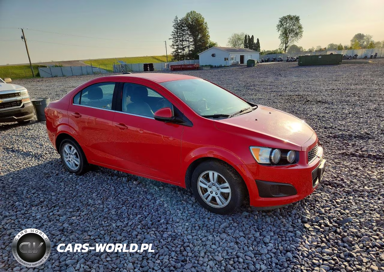 2015 Chevrolet Sonic Lt VIN:1G1JC5SH3F4114001 - 4
