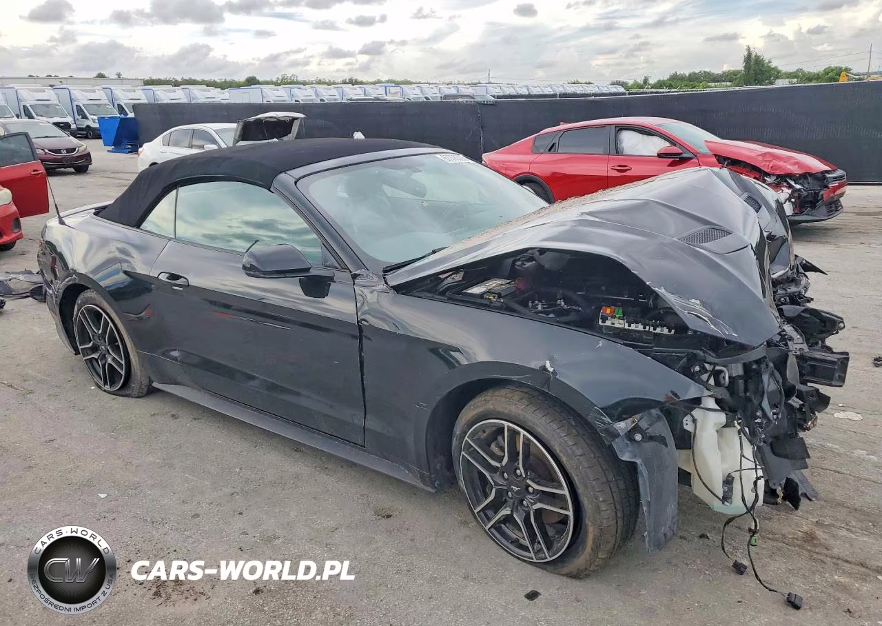 2020 Ford Mustang VIN:1FATP8UH8L5147042 - 4