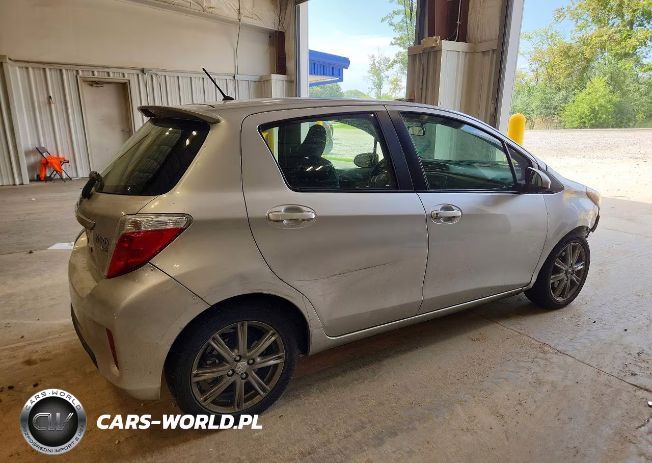 2014 Toyota Yaris 5-Door Se VIN:JTDKTUD31ED591998 - 3
