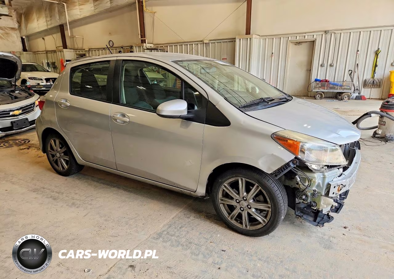 2014 Toyota Yaris 5-Door Se VIN:JTDKTUD31ED591998 - 4