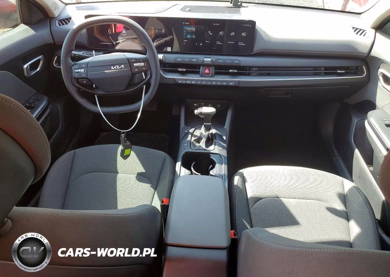 2025 Kia K4 Lxs VIN:3KPFT4DE5SE128596 - 8