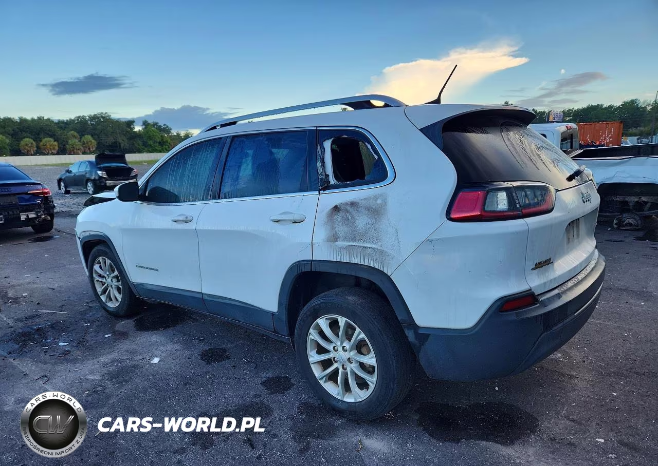 2019 Jeep Cherokee Latitude VIN:1C4PJLCBXKD297171 - 2