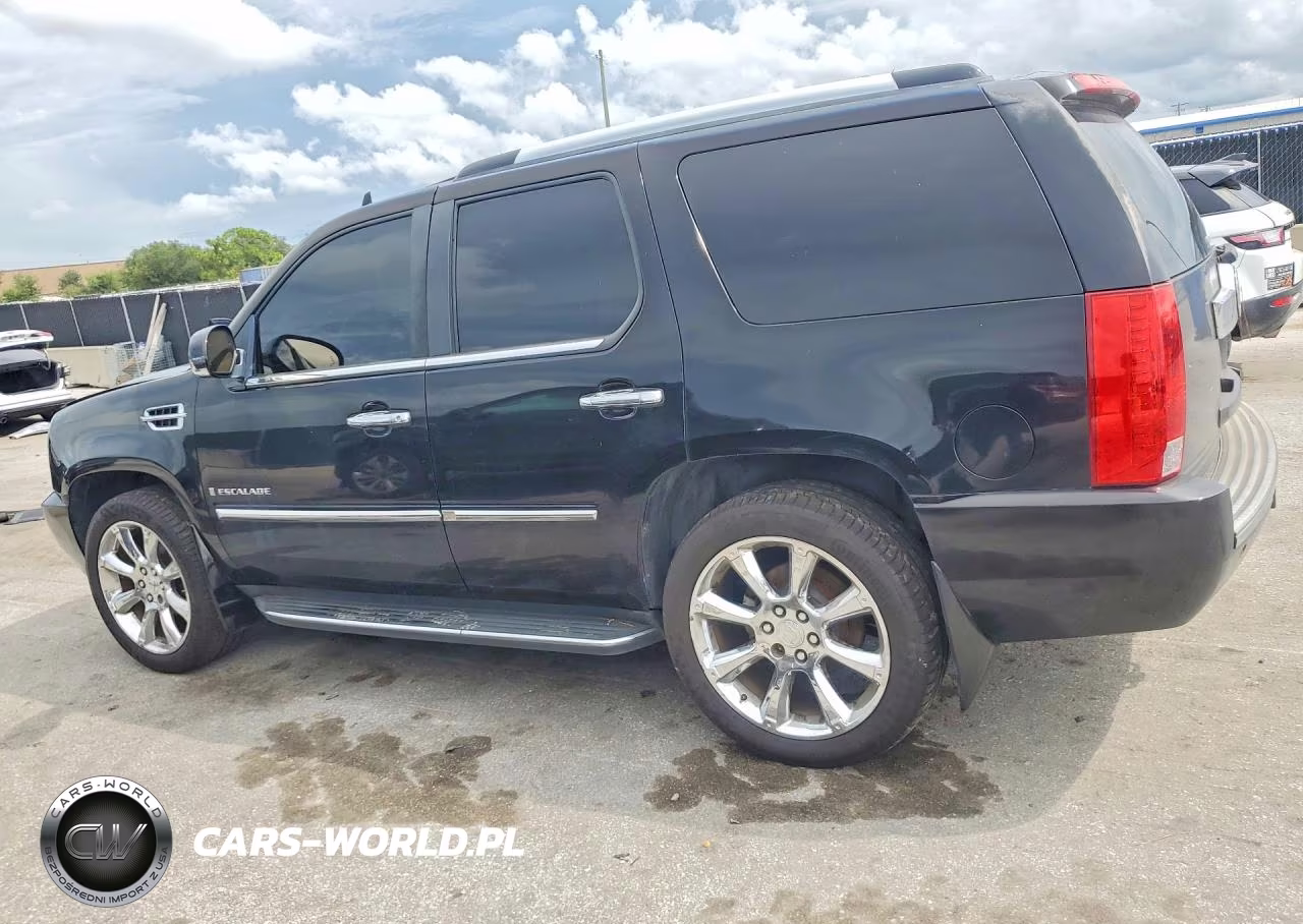 2008 Cadillac Escalade Luxury VIN:1GYEC638X8R215209 - 2