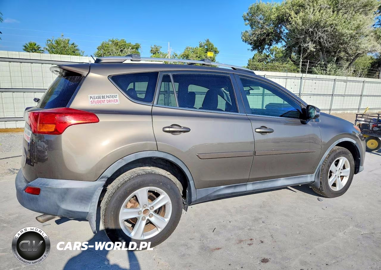 2013 Toyota Rav4 Xle VIN:2T3WFREV3DW015224 - 3