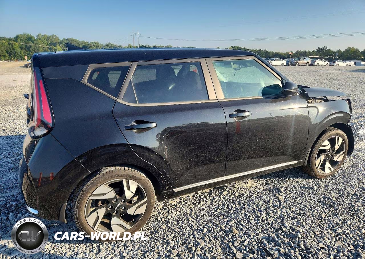 2023 Kia Soul Gt Line VIN:KNDJ53AU2P7859925 - 3