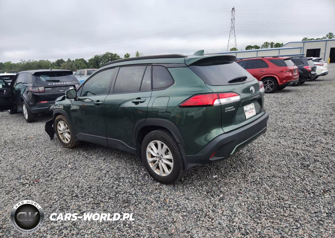 2024 Toyota Corolla Cross Le VIN:7MUCAAAG0RV100983 - 2