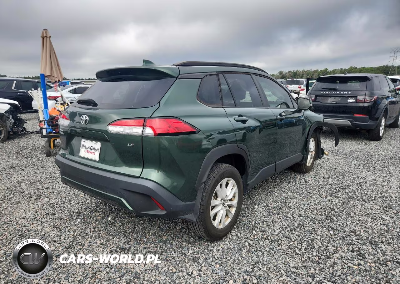 2024 Toyota Corolla Cross Le VIN:7MUCAAAG0RV100983 - 3
