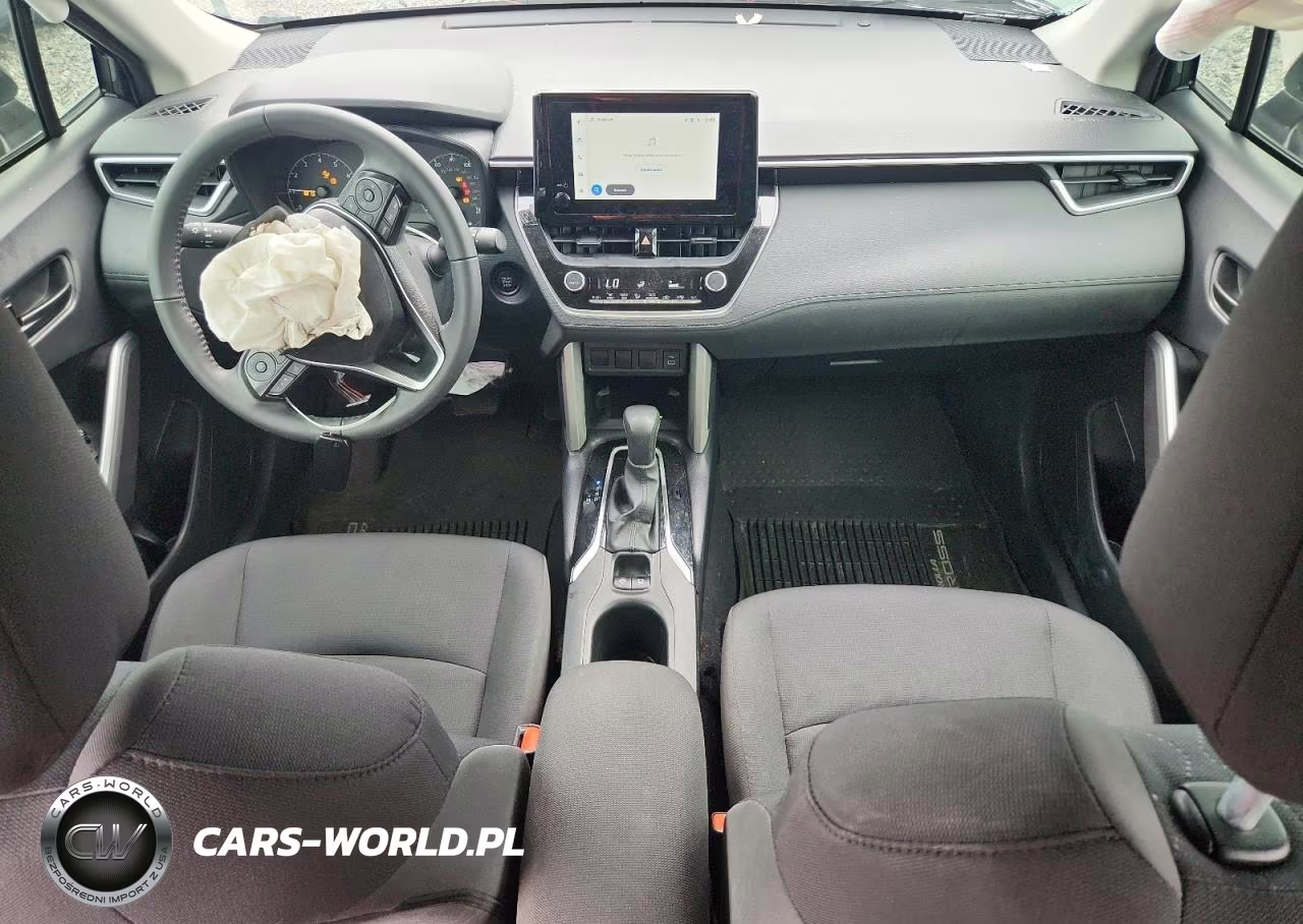 2024 Toyota Corolla Cross Le VIN:7MUCAAAG0RV100983 - 8