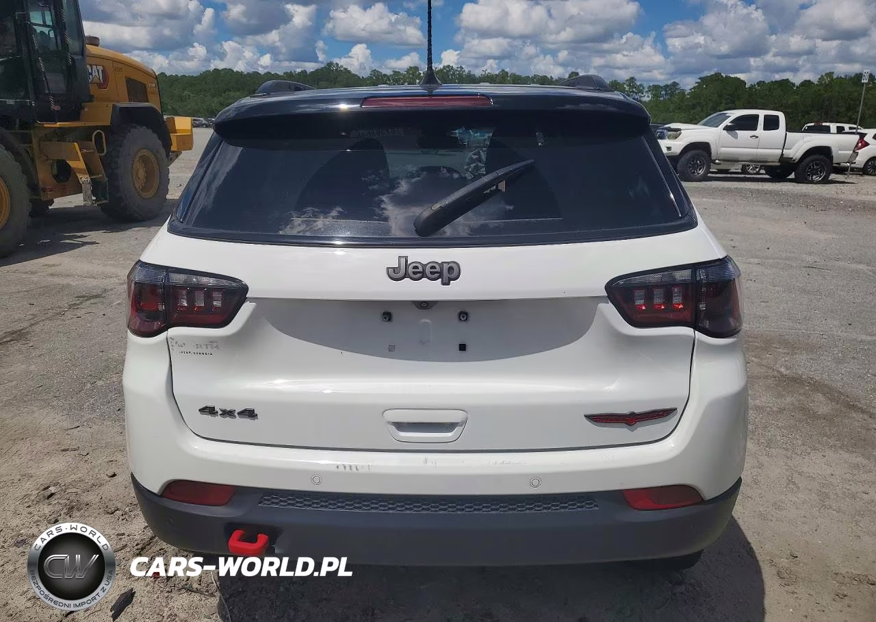 2025 Jeep Compass Trailhawk VIN:3C4NJDDN2ST532467 - 6