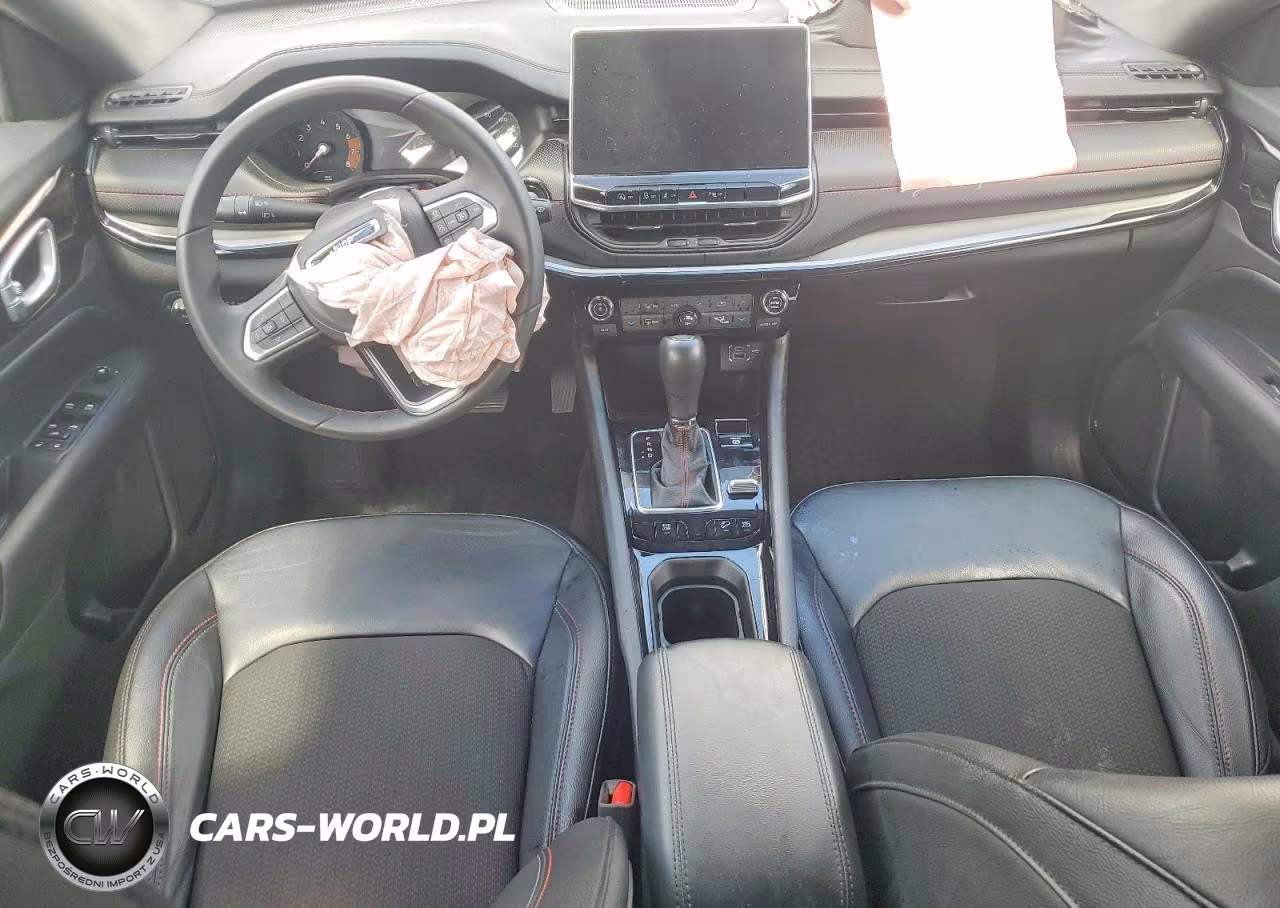 2025 Jeep Compass Trailhawk VIN:3C4NJDDN2ST532467 - 8