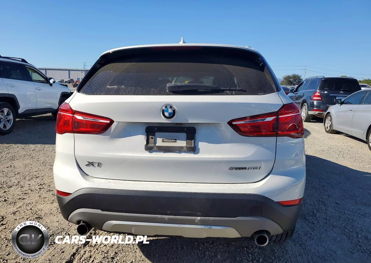 2018 BMW X1 Sdrive28I VIN:WBXHU7C34J3H43479 - 6