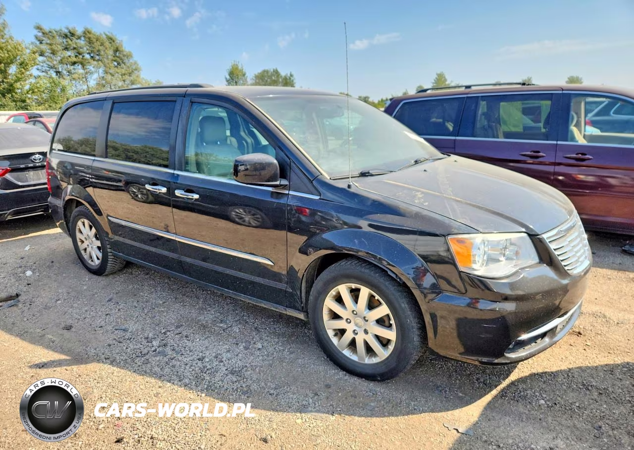 2015 Chrysler Town & Country Touring VIN:2C4RC1BG2FR505602 - 4