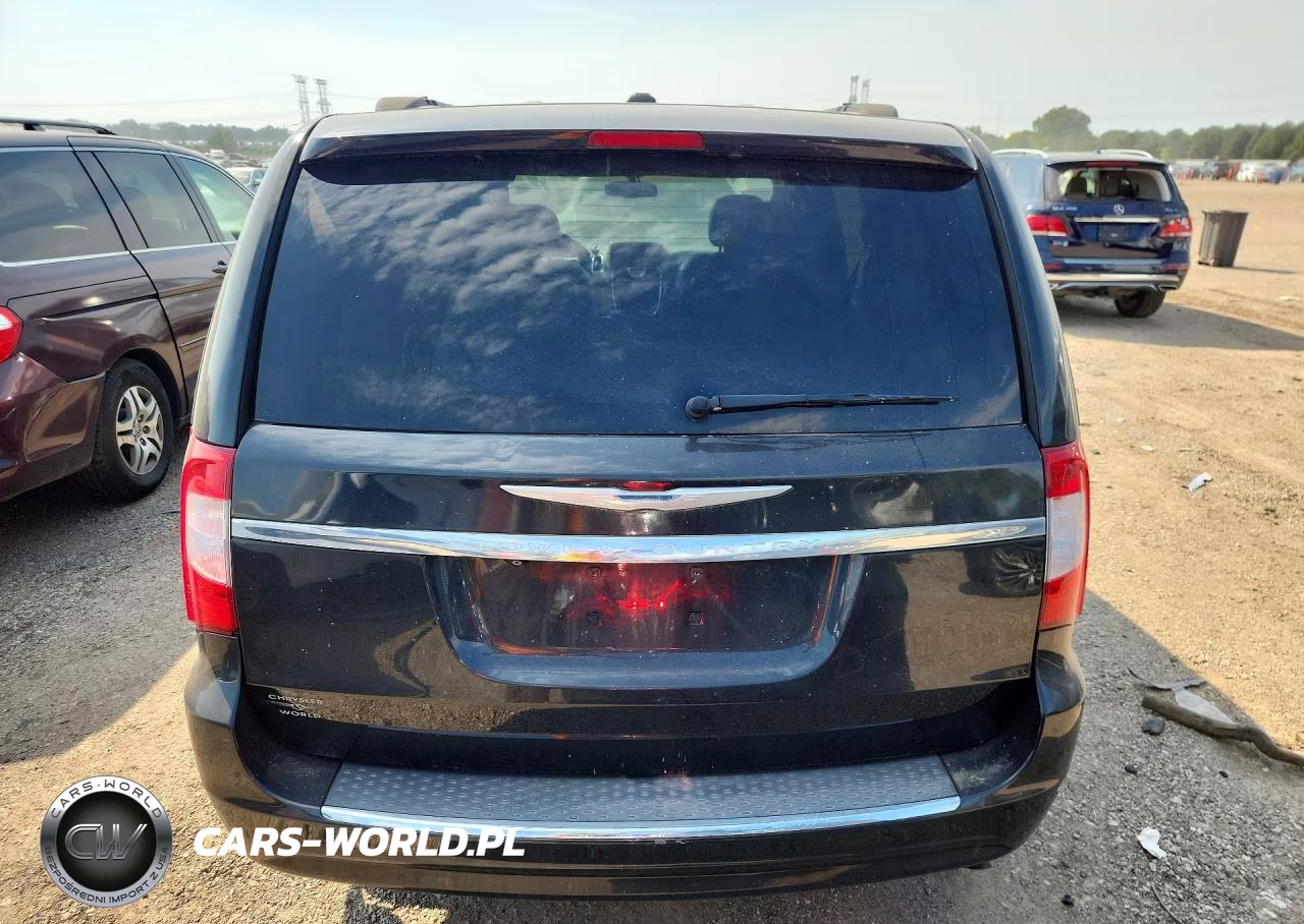 2015 Chrysler Town & Country Touring VIN:2C4RC1BG2FR505602 - 6