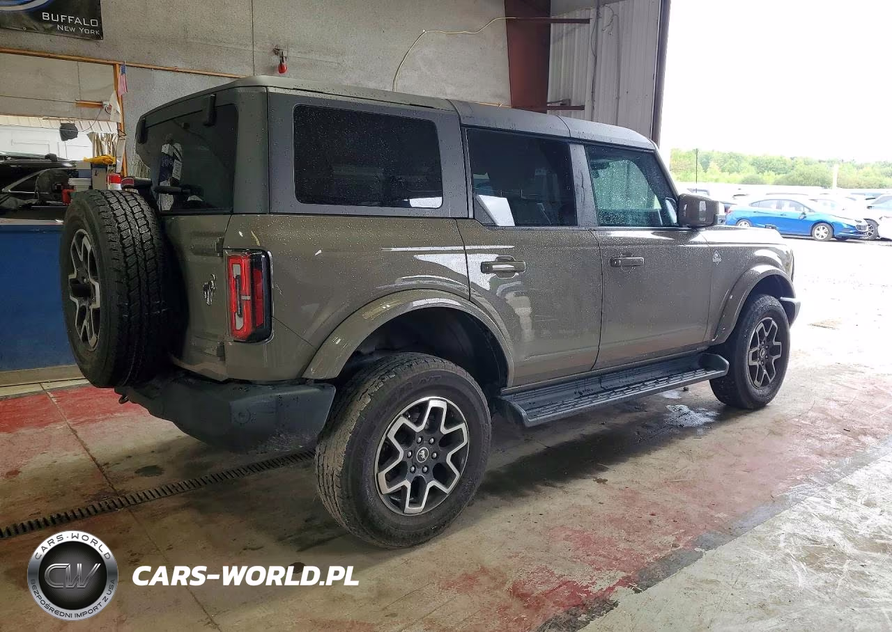 2025 Ford Bronco Outer Banks VIN:1FMDE8BHXSLB08787 - 3