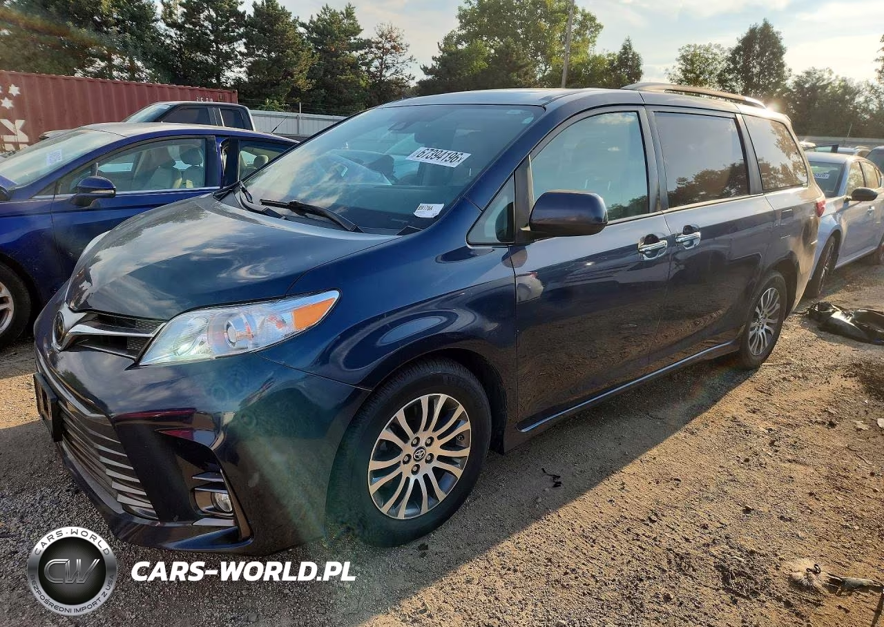 2019 Toyota Sienna Xle 8-Passenger