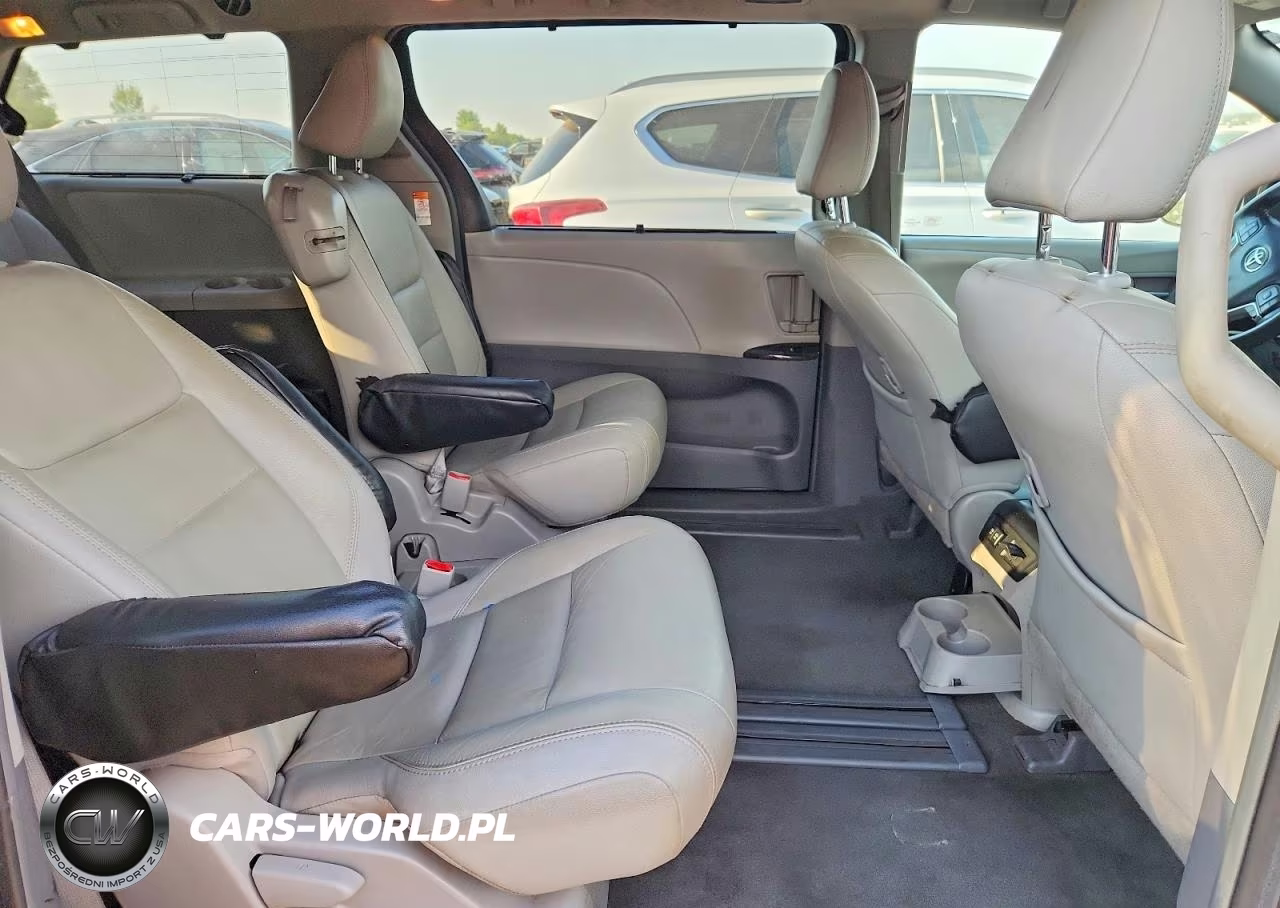 2019 Toyota Sienna Xle 8-Passenger VIN:5TDYZ3DC0KS012356 - 10