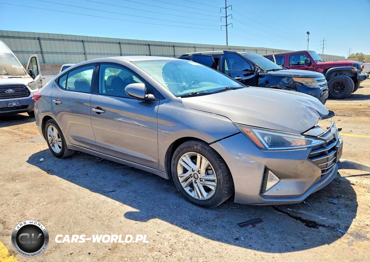 2020 Hyundai Elantra Sel VIN:5NPD84LFXLH508484 - 4