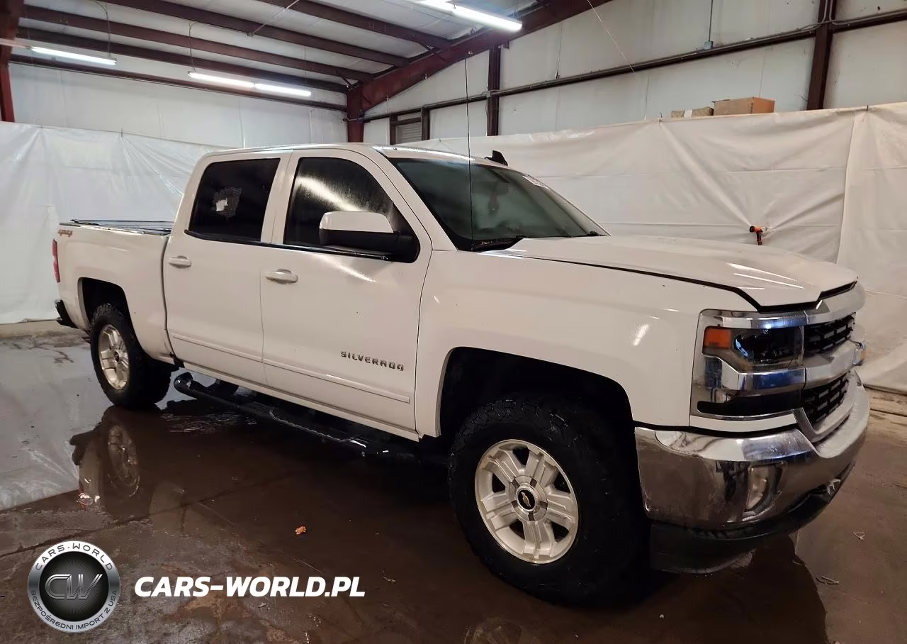 2017 Chevrolet Silverado K1500 Lt VIN:3GCUKREC4HG300926 - 4