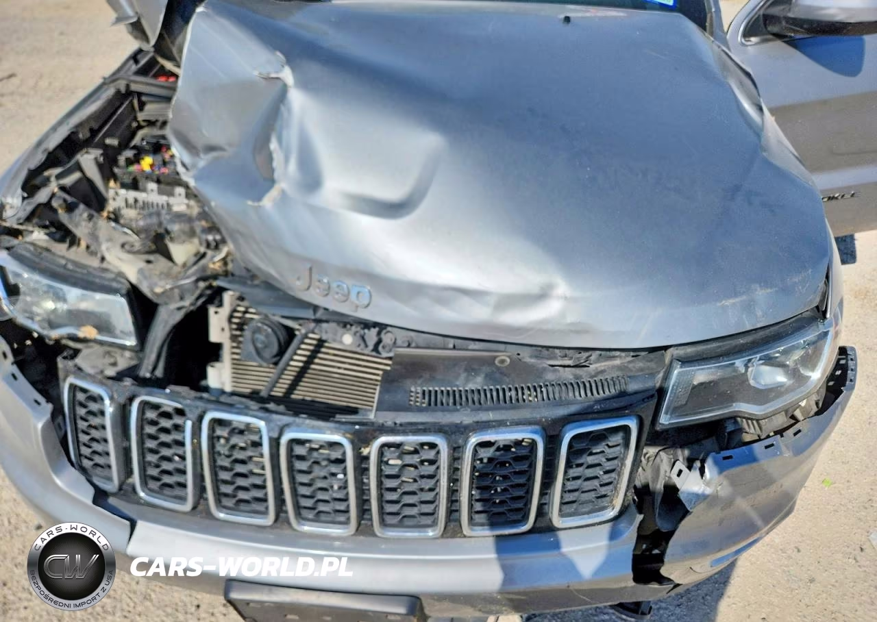2019 Jeep Grand Cherokee Laredo VIN:1C4RJEAG2KC646848 - 11