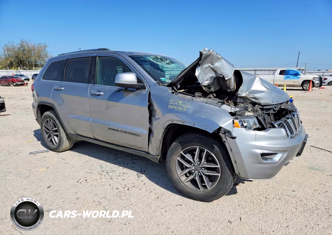 2019 Jeep Grand Cherokee Laredo VIN:1C4RJEAG2KC646848 - 4