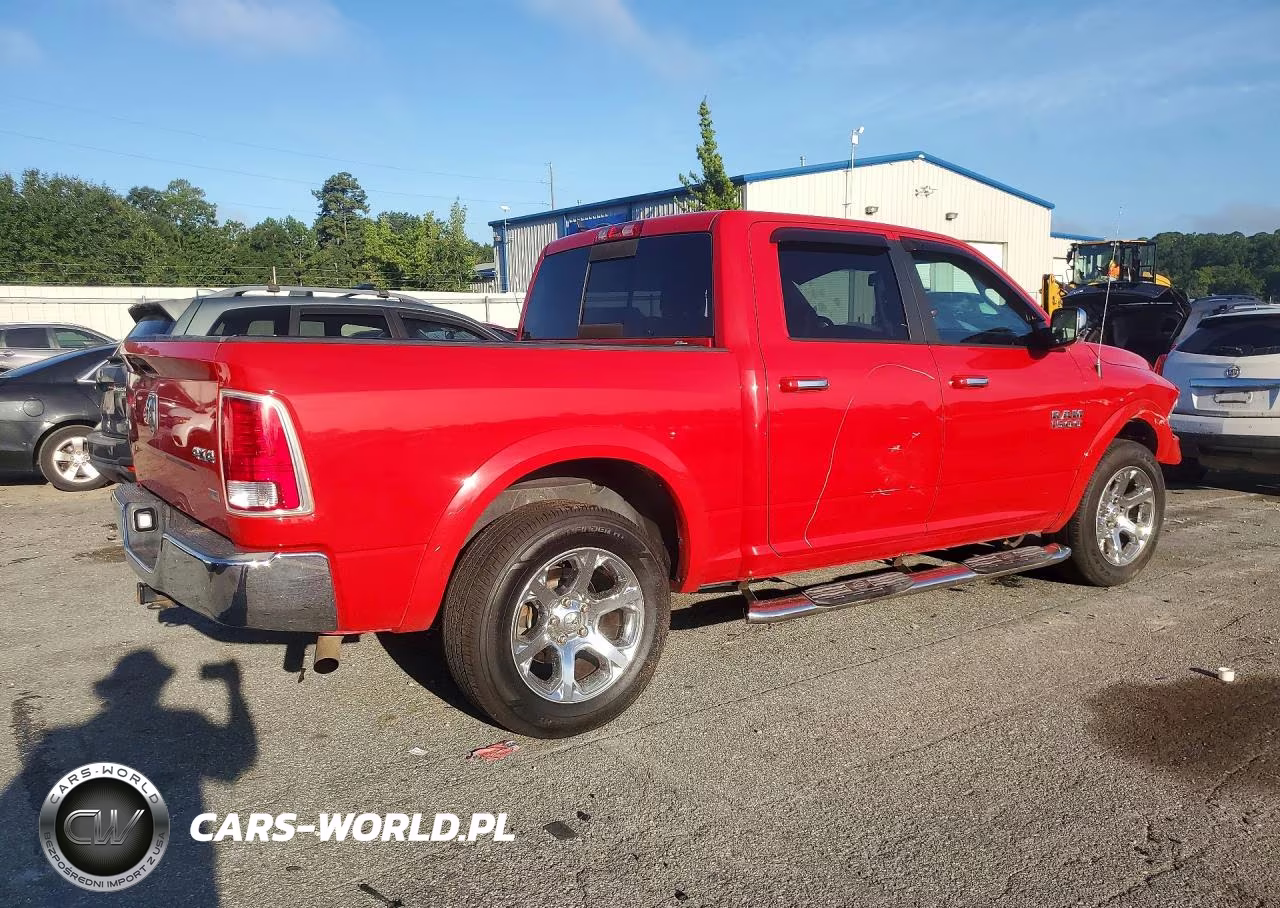 2016 Ram 1500 Laramie VIN:1C6RR7NG5GS308394 - 3
