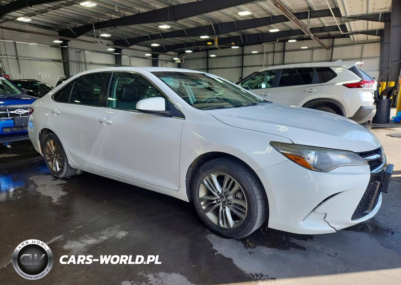2017 Toyota Camry Se VIN:4T1BF1FK8HU727778 - 4