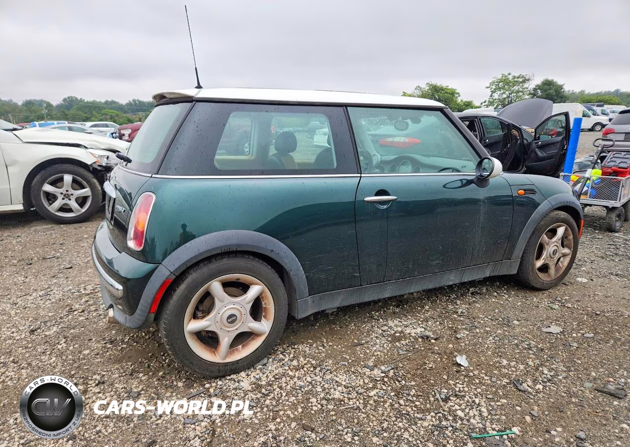 2003 Mini Cooper VIN:WMWRC33413TE18214 - 3