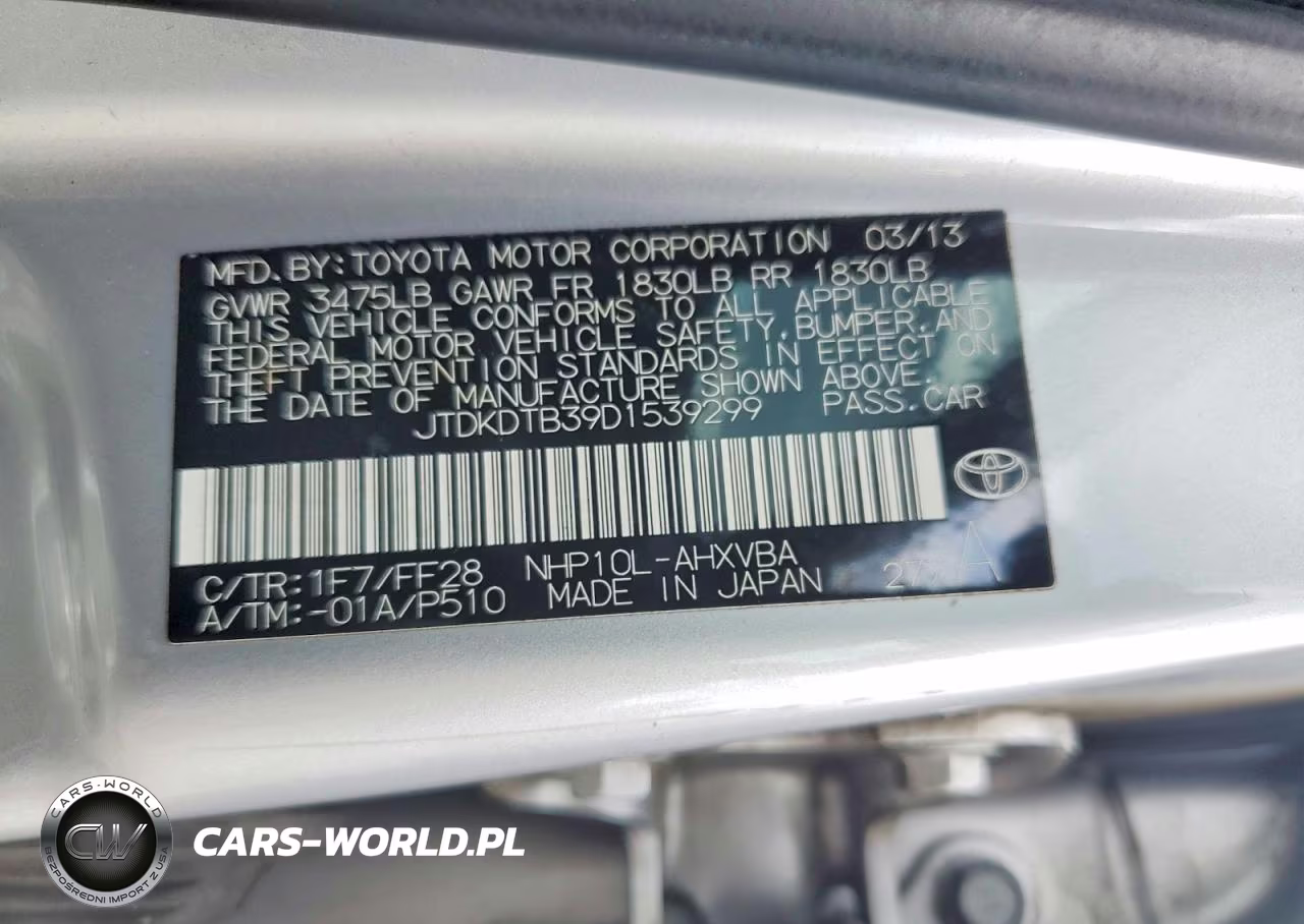 2013 Toyota Prius C Two VIN:JTDKDTB39D1539299 - 12