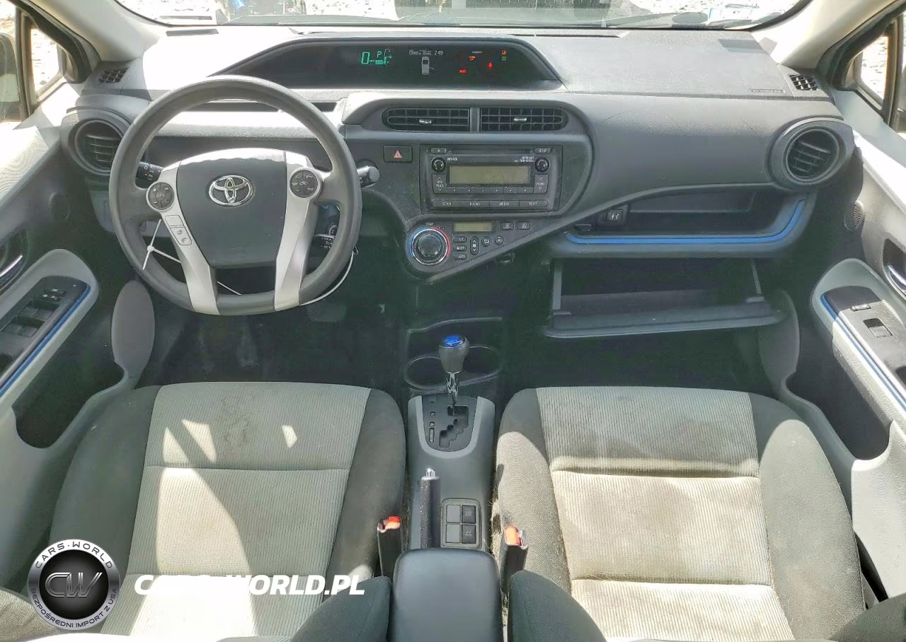 2013 Toyota Prius C Two VIN:JTDKDTB39D1539299 - 8