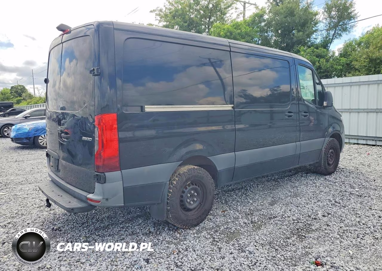 2021 Mercedes-Benz Sprinter 2500 Delivery Van VIN:W1Y4EBHY3MT075087 - 3