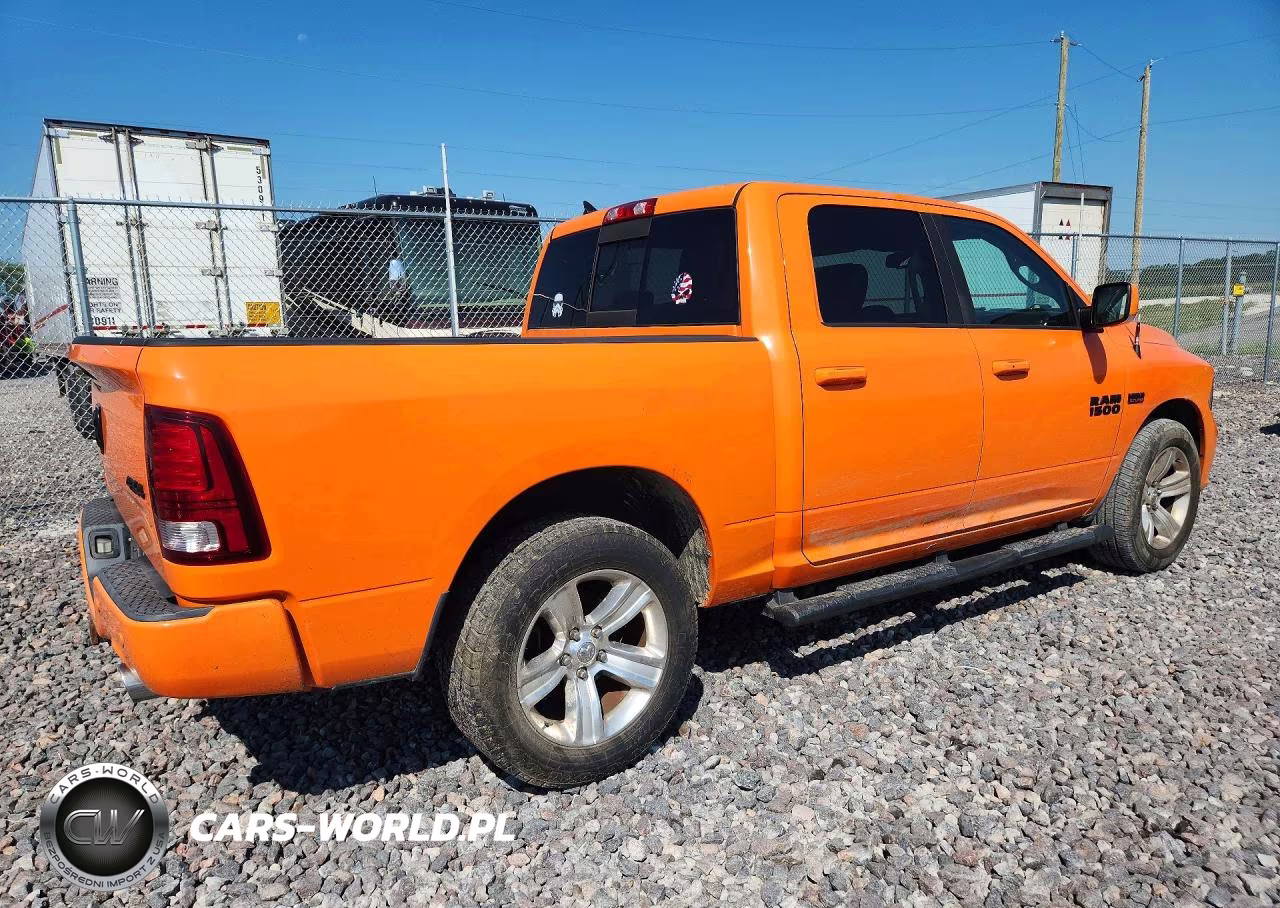 2015 Ram 1500 Sport VIN:1C6RR7MT6FS702256 - 3