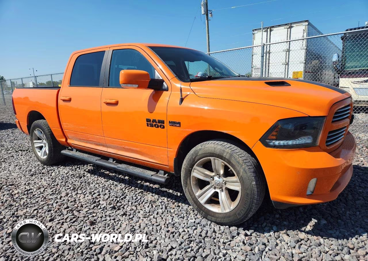 2015 Ram 1500 Sport VIN:1C6RR7MT6FS702256 - 4