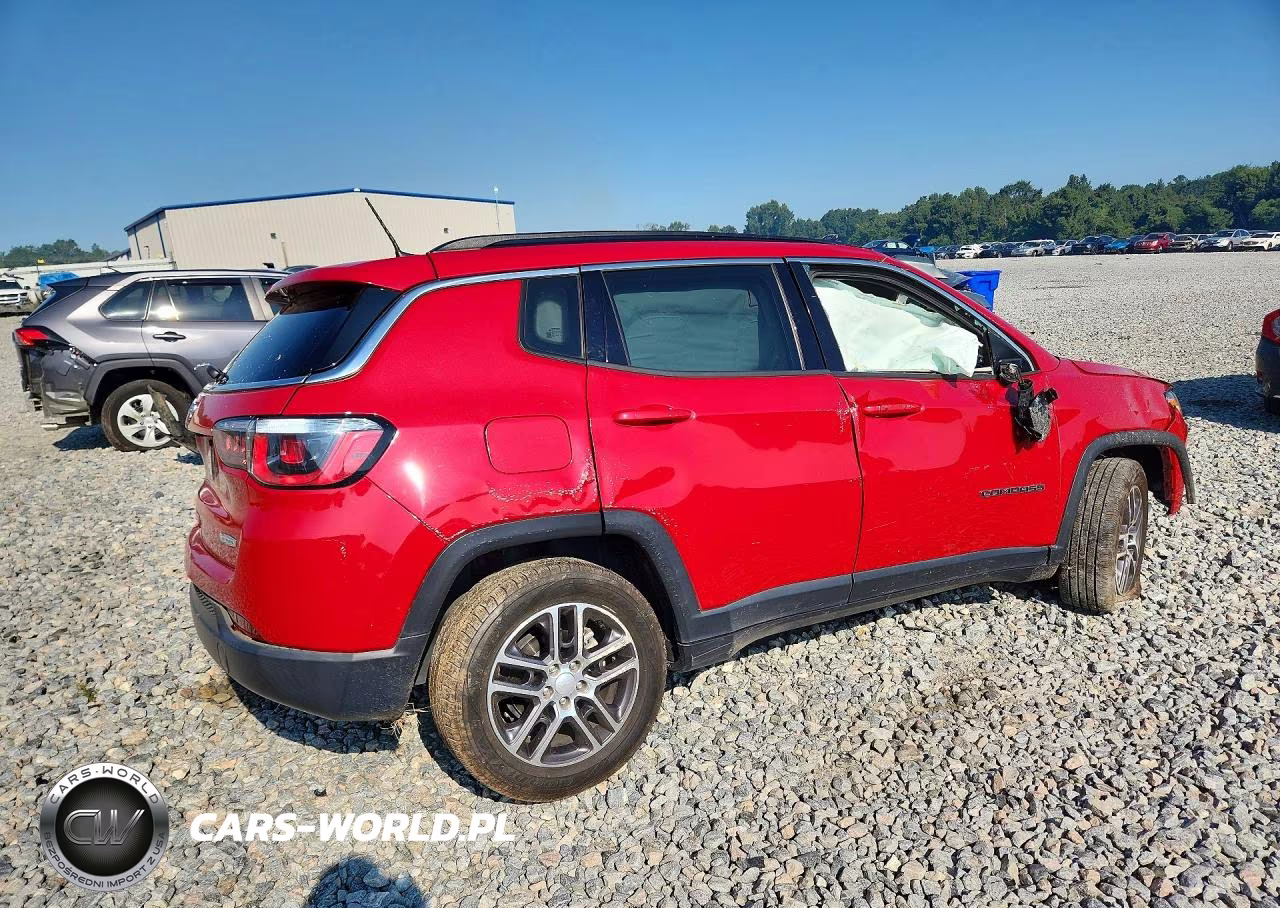 2019 Jeep Compass Latitude VIN:3C4NJCBB0KT706572 - 3