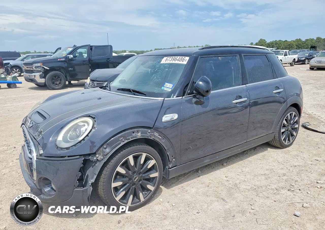 2018 Mini Cooper S VIN:WMWXU3C53J2F49984 - 1