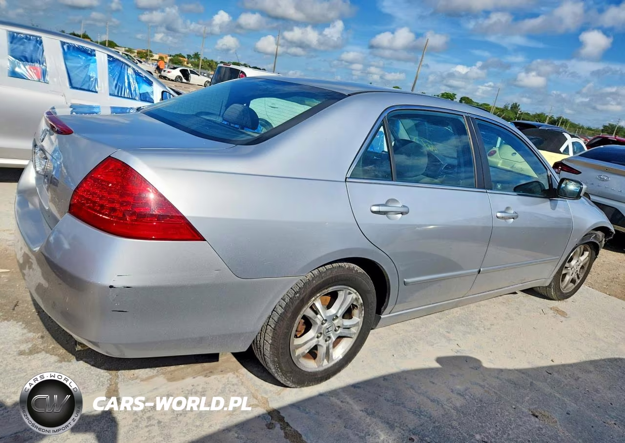 2007 Honda Accord Ex VIN:1HGCM56777A044117 - 3