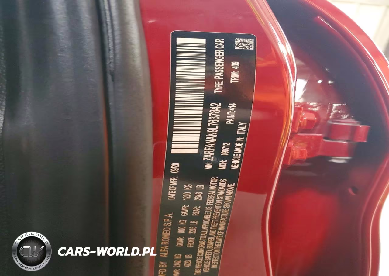 2020 Alfa Romeo Giulia VIN:ZARFANAN9L7637842 - 13