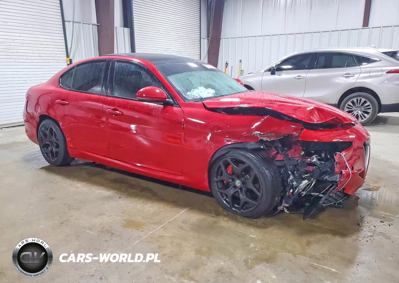 2020 Alfa Romeo Giulia VIN:ZARFANAN9L7637842 - 4