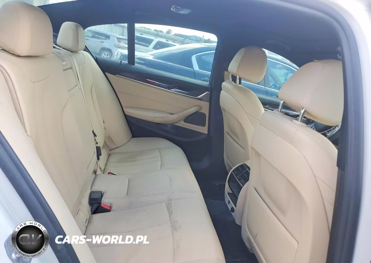 2018 BMW 530E VIN:WBAJA9C57JB250187 - 10