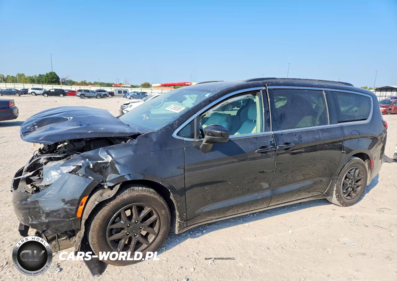 2021 Chrysler Voyager Lxi