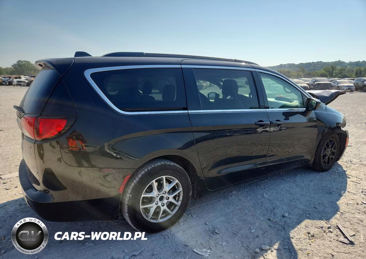 2021 Chrysler Voyager Lxi VIN:2C4RC1DG7MR511762 - 3