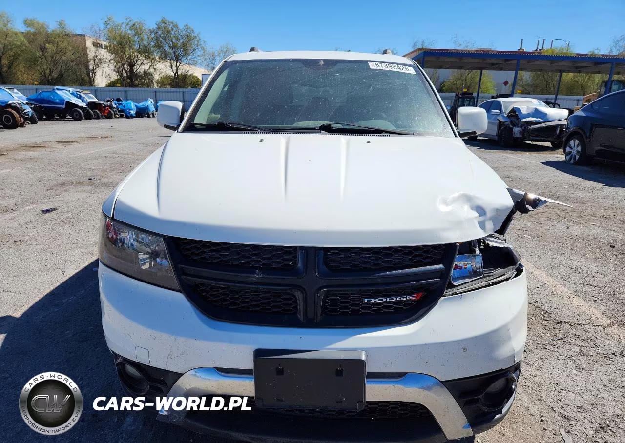 2017 Dodge Journey Crossroad VIN:3C4PDCGG3HT603109 - 5