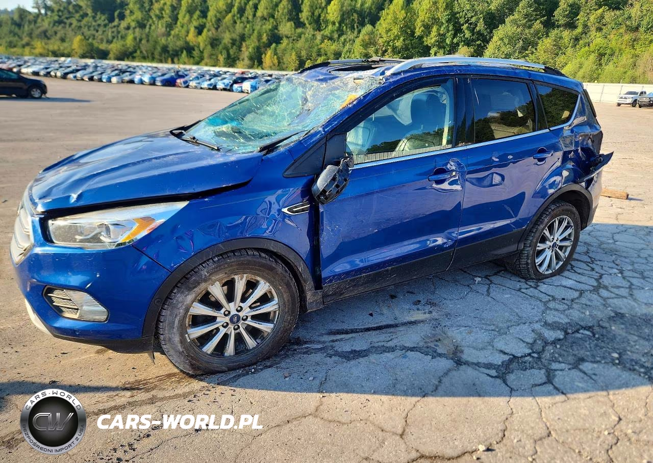 2017 Ford Escape Titanium – zdjęcie 1 z 13