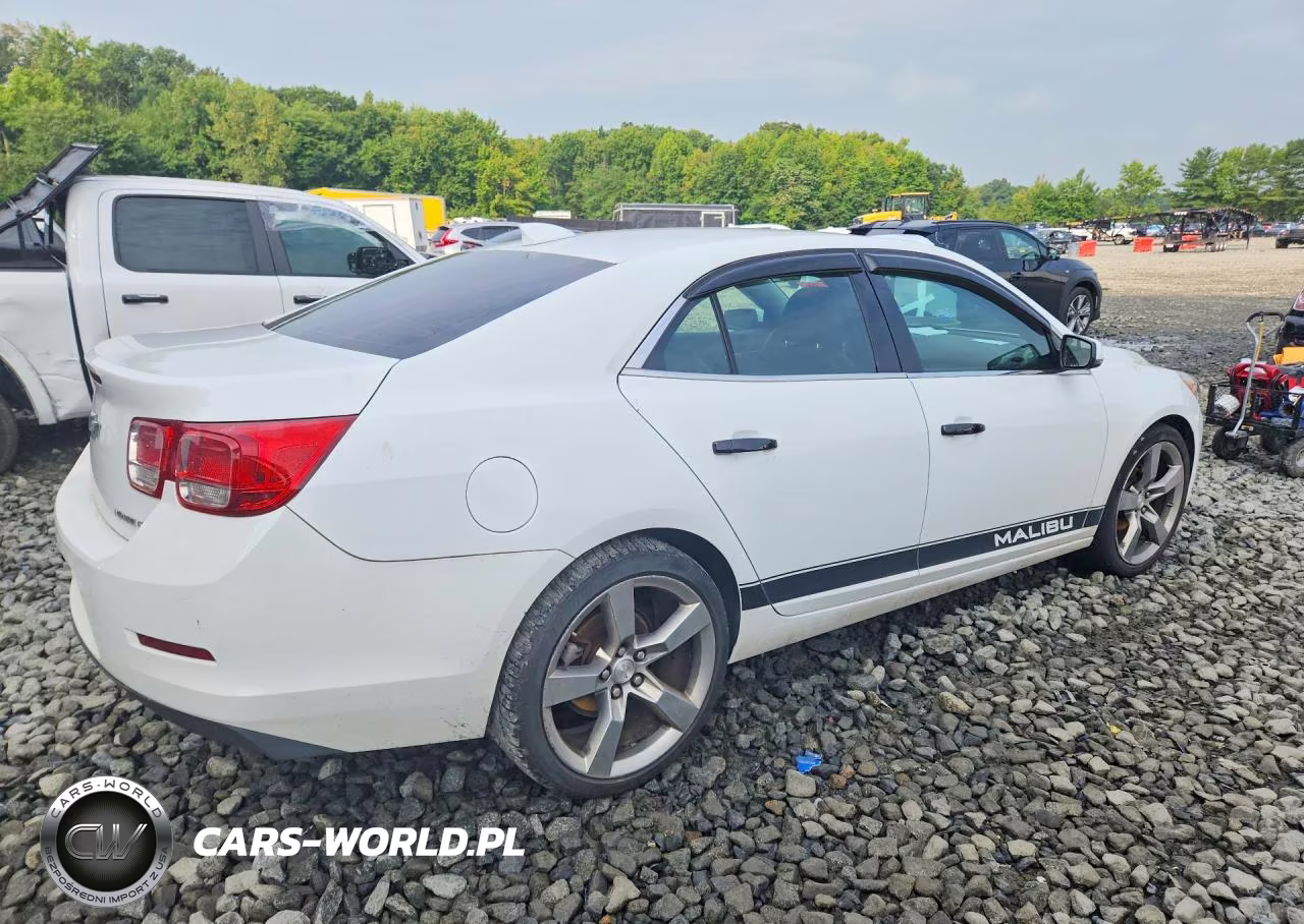 2015 Chevrolet Malibu 1Lt VIN:1G11C5SL5FF354207 - 3