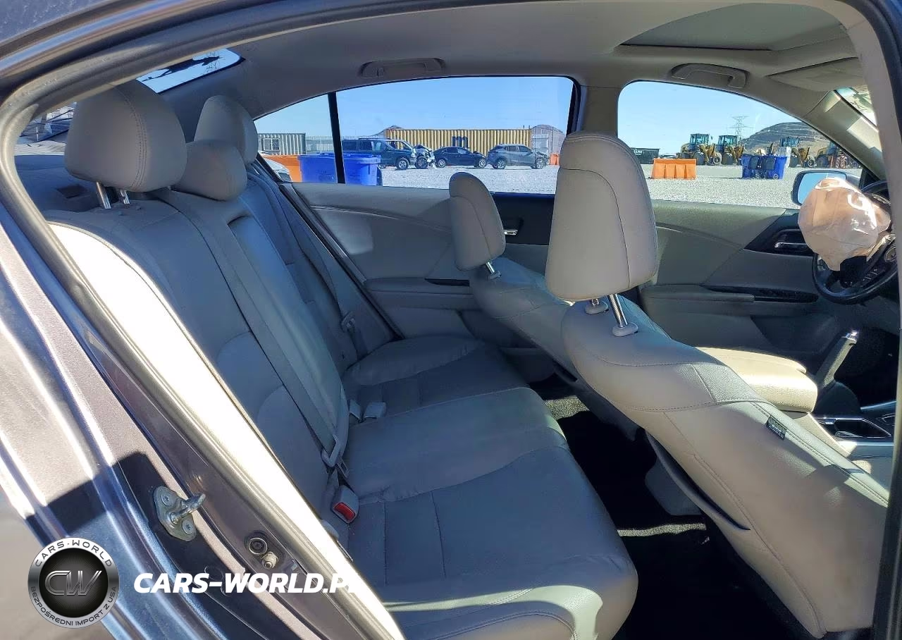 2015 Honda Accord Touring VIN:1HGCR3F91FA012866 - 10