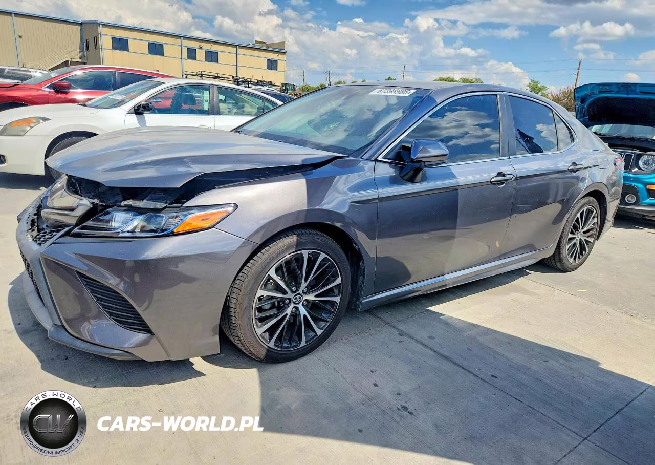 2018 Toyota Camry Se VIN:4T1B11HK1JU661155 - 1