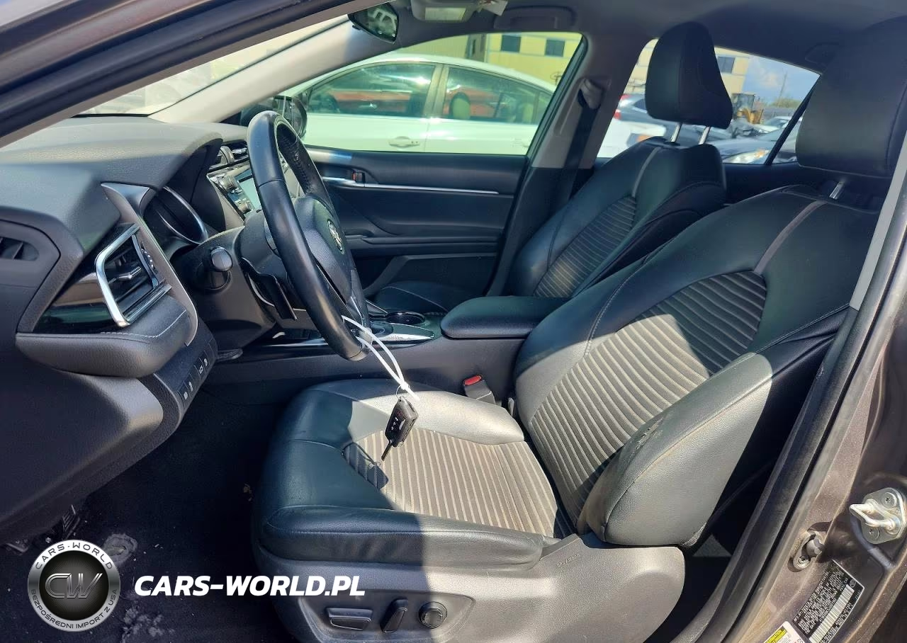 2018 Toyota Camry Se VIN:4T1B11HK1JU661155 - 7