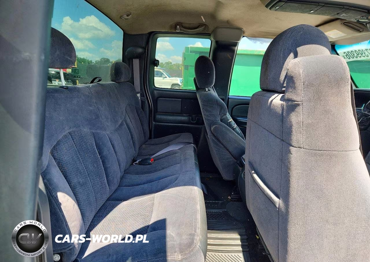 2002 Chevrolet Silverado C1500 VIN:2GCEC19T721212157 - 10